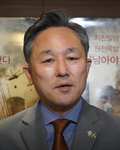 표창원