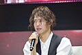 양준일